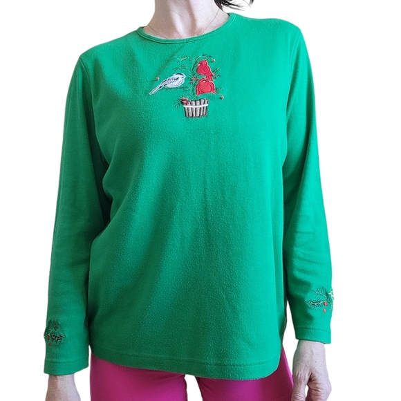 🌺3 For $10 Paradise Bay Cardinals Christmas Tee - Picture 9 of 9